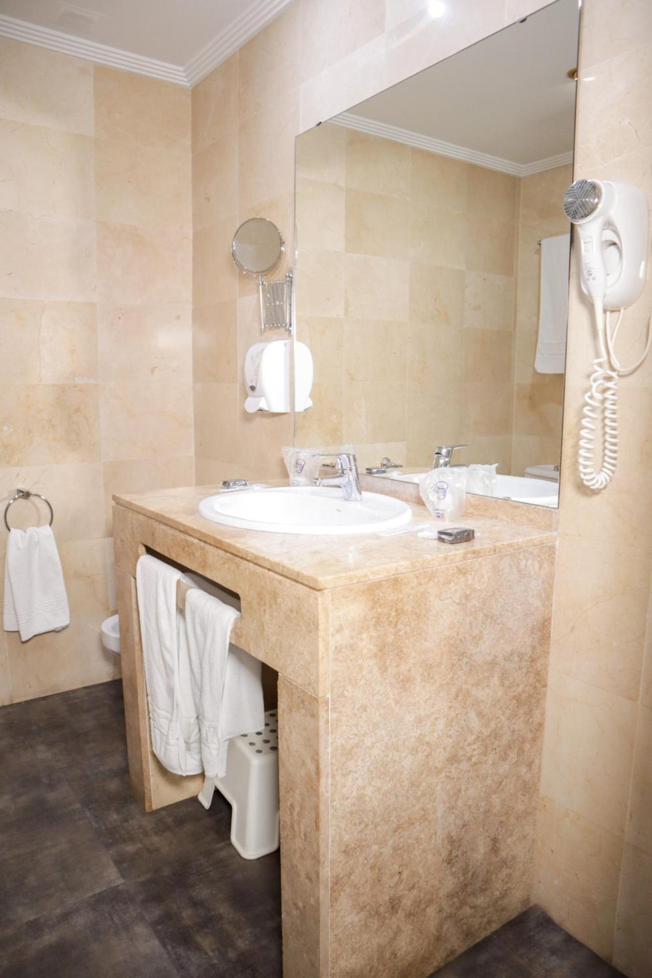 Hotel Benetusser Hotel 4*